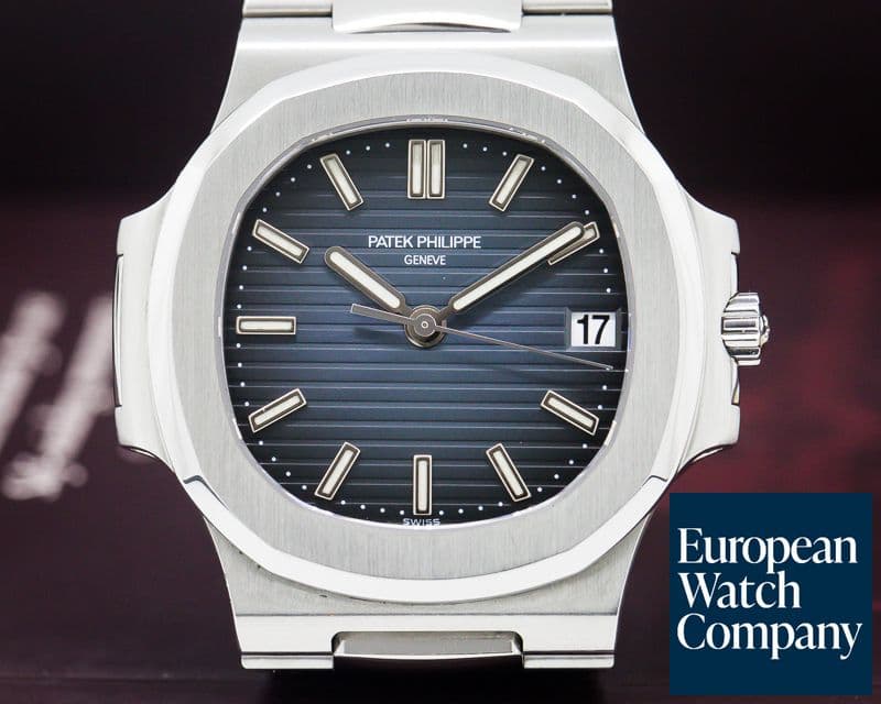 Image of Patek Philippe Nautilus Mid Size / Display Back RARE 