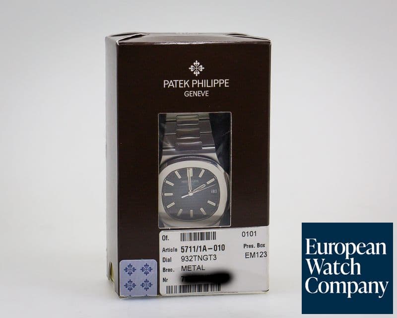 Image of Patek Philippe Jumbo Nautilus Blue Dial SS DOUBLE SEALED