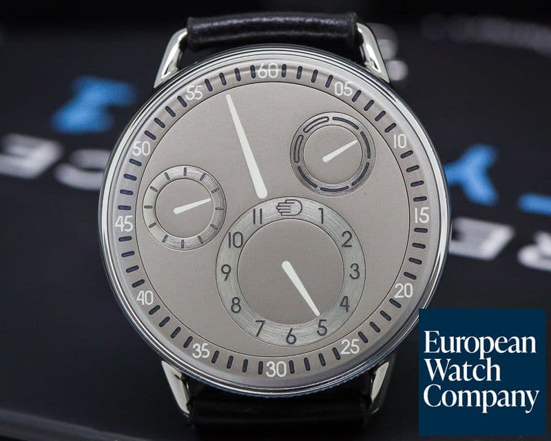 Image of Ressence Type 1 Champagne Dial