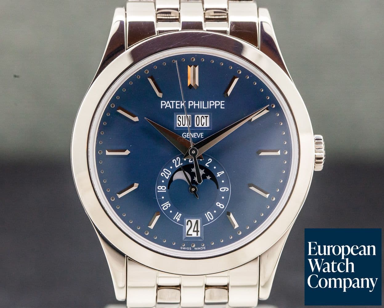 Image of Patek Philippe Annual Calendar Blue Dial 18K White Gold / Bracelet