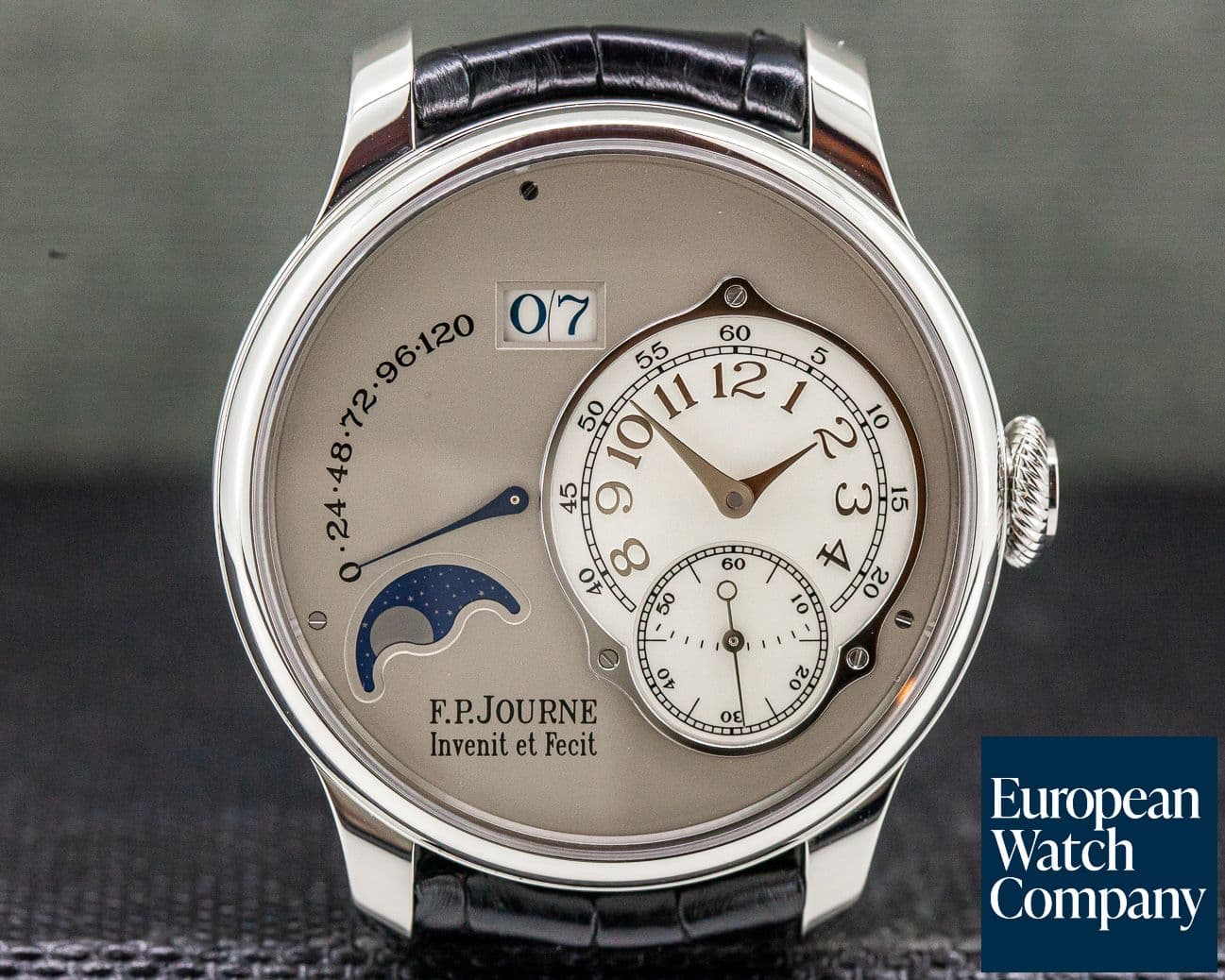 Image of F. P. Journe Octa Lune Automatic Platinum / Grey Dial 40MM