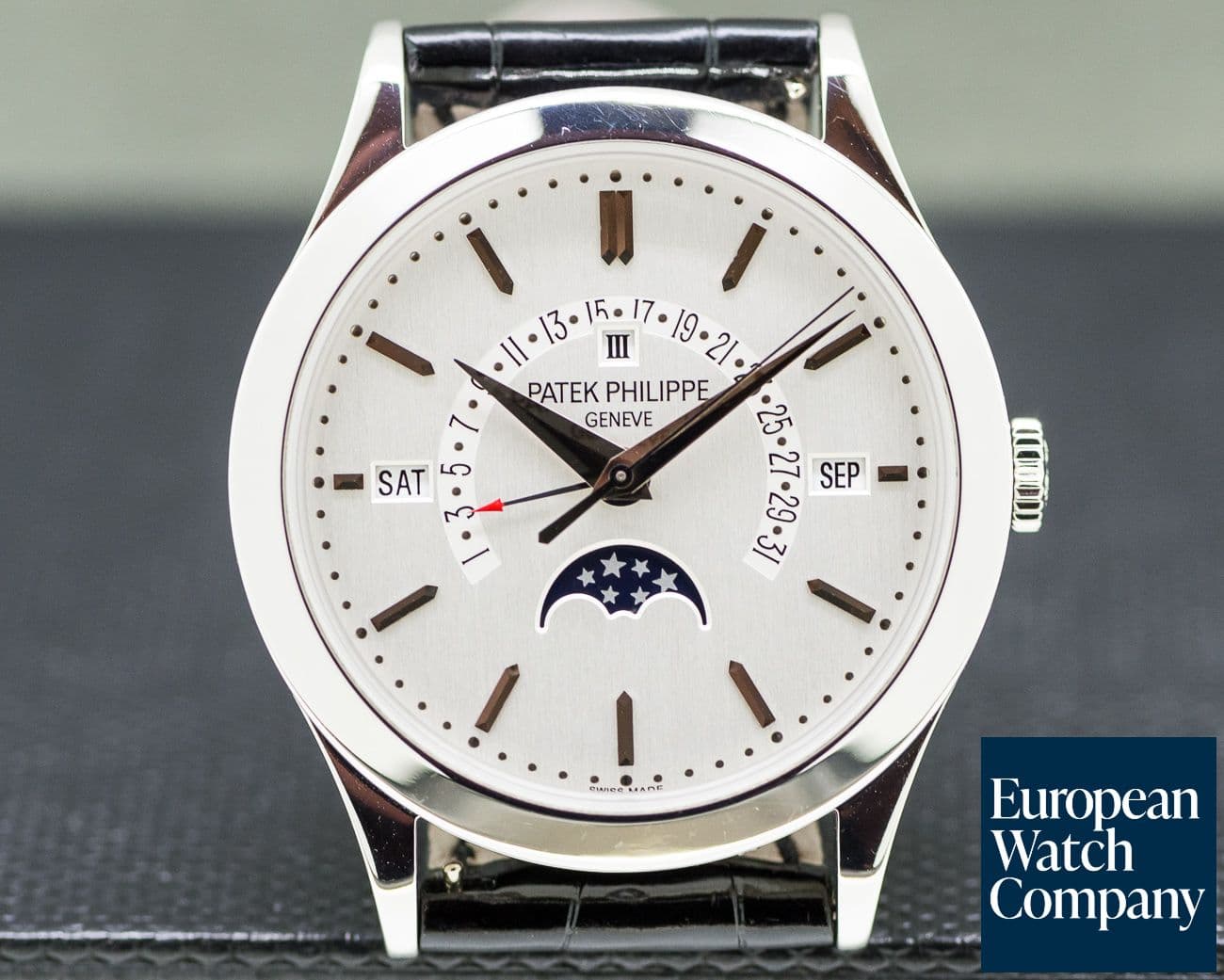 Image of Patek Philippe Retrograde Perpetual Calendar Platinum Silver Dial