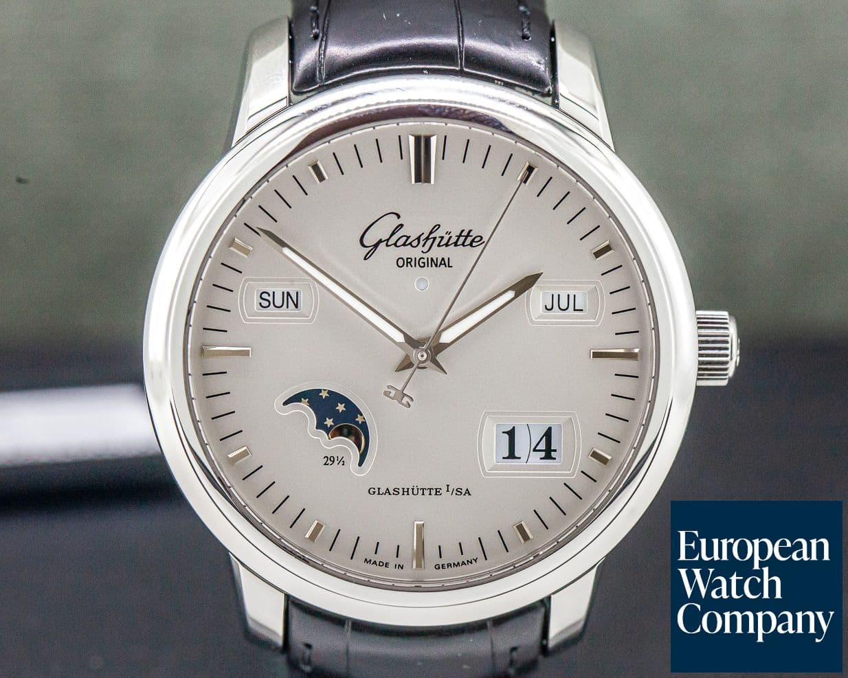 Image of Glashutte Original Senator Perpetual Steel
Silver Dial