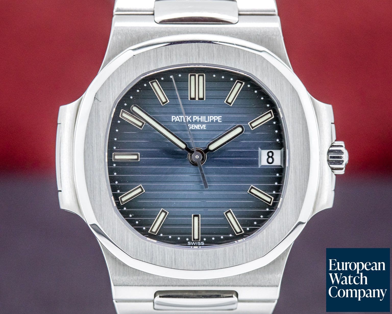 Image of Patek Philippe Nautilus Mid Size / Display Back 5800 RARE FULL SET