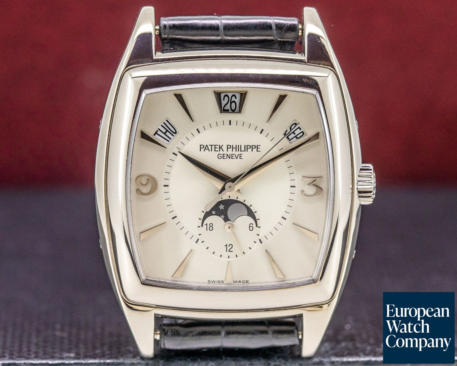 Image of Patek Philippe Gondolo Calendario 18K White Gold Silver Dial 