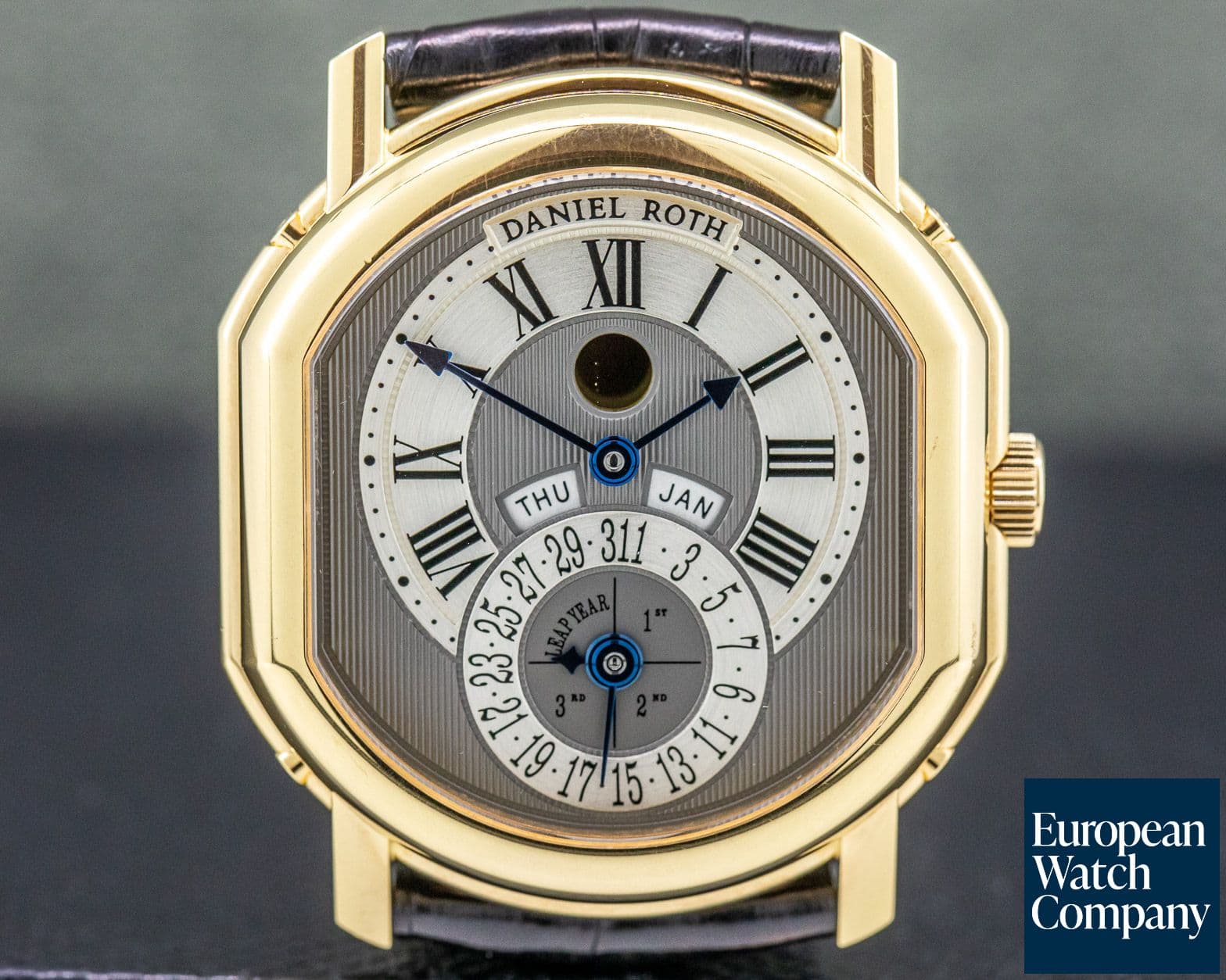 Image of Daniel Roth Perpetual Calendar Moon phase 18k Yellow Gold FULL SET