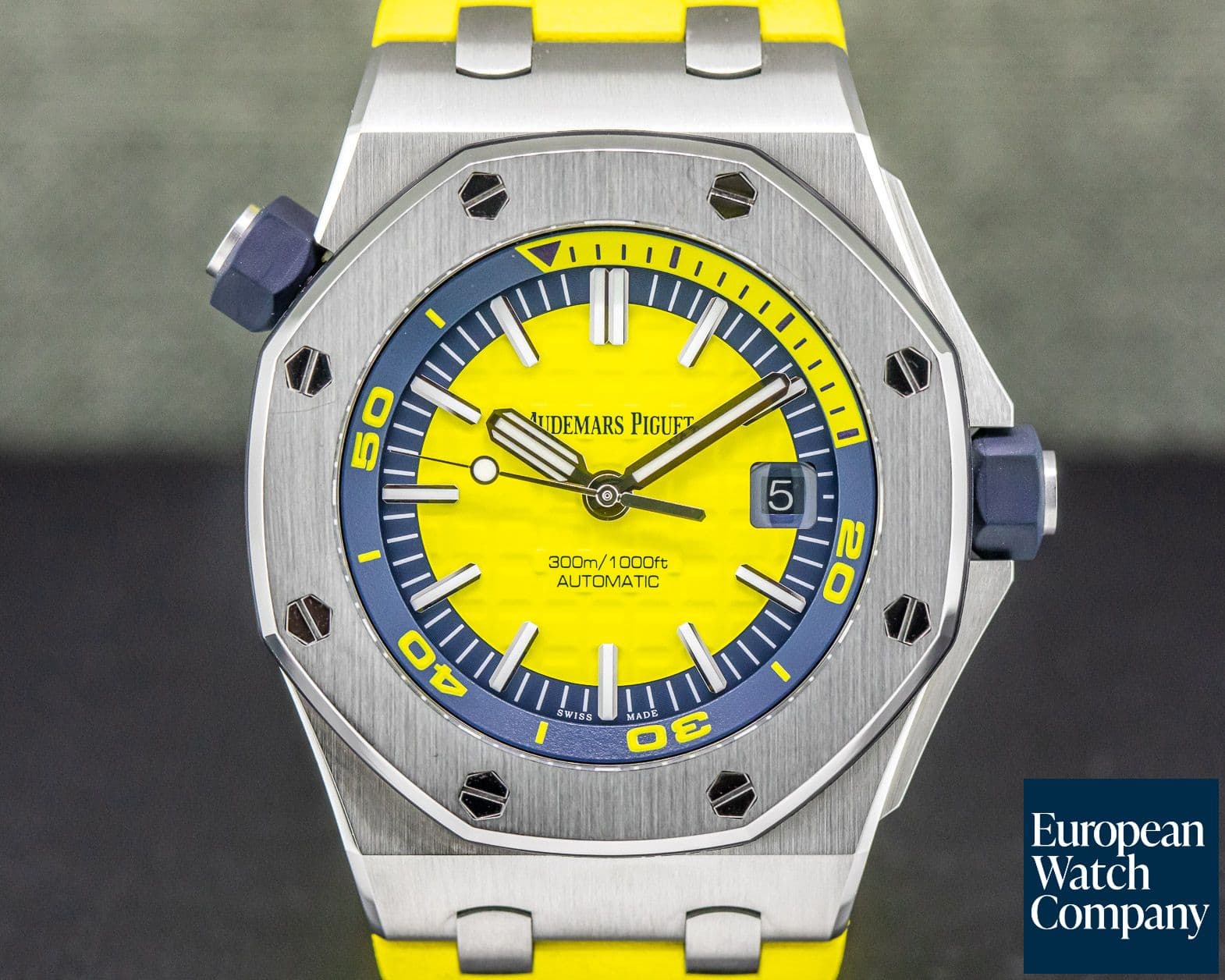 Image of Audemars Piguet Royal Oak Offshore Diver Yellow / Rubber 