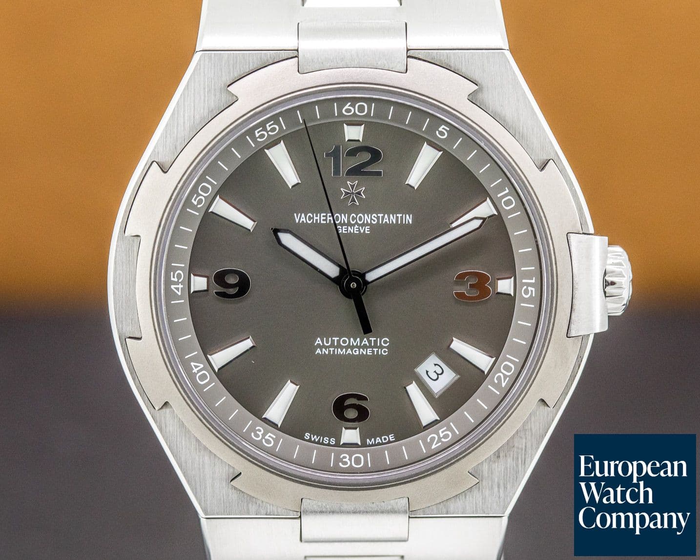 Image of Vacheron Constantin Overseas "Deep Stream" Automatic Grey Dial Titanium / SS BRACELET 