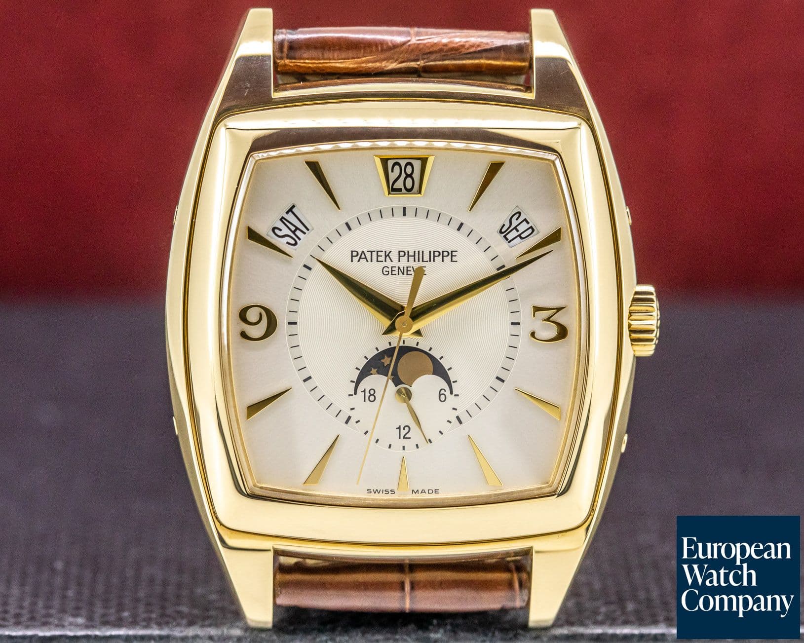 Image of Patek Philippe Gondolo Calendario Cream Dial 18K Yellow Gold 