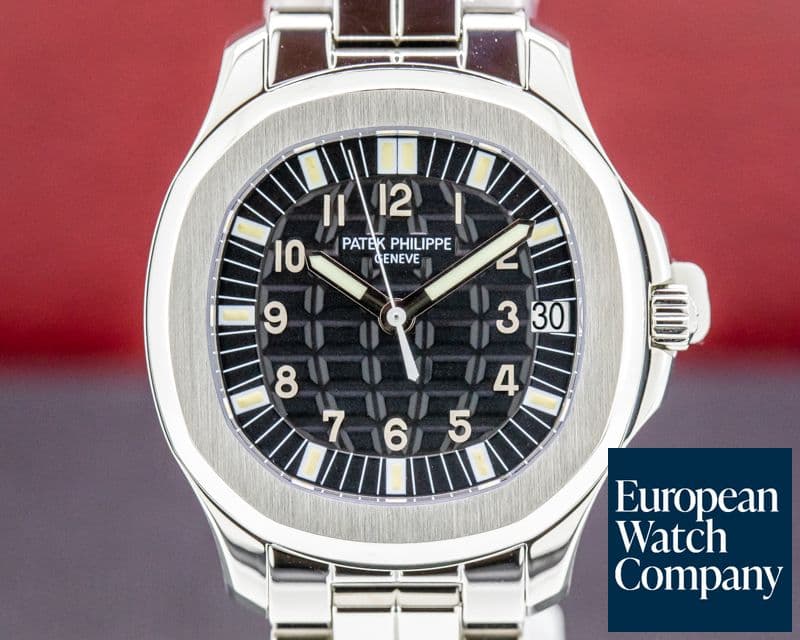 Image of Patek Philippe Aquanaut 5065 Automatic Black Dial SS FULL SET / PP SERVICED / W EXTRAS
