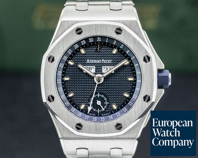 Image of Audemars Piguet Royal Oak 25807ST Offshore Triple Date SS 39MM