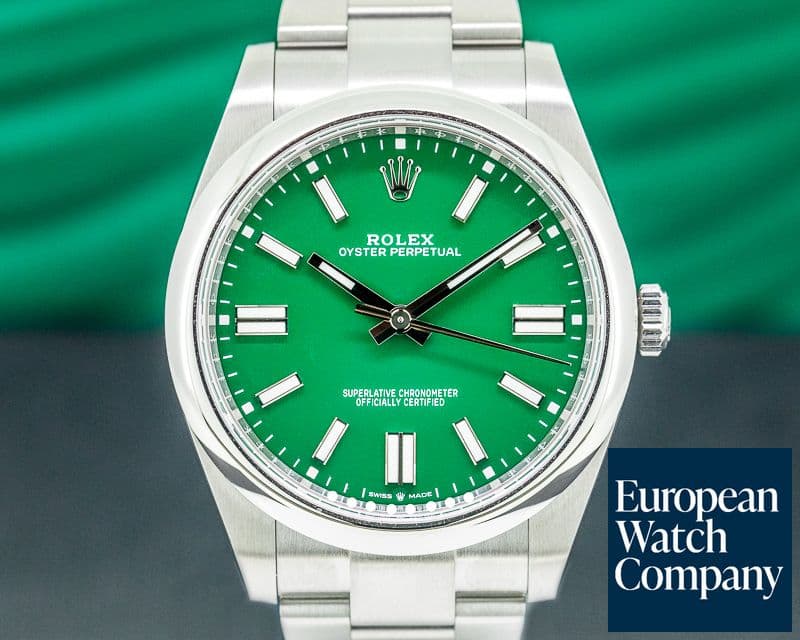 Image of Rolex Oyster Perpetual 124300 41mm SS / Green Dial UNWORN 2020