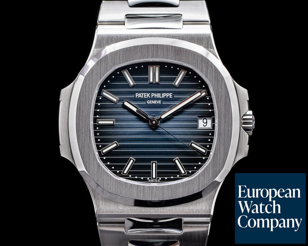 Image of Patek Philippe Jumbo Nautilus 5711/1A Blue Dial SS 2019 FULL SET