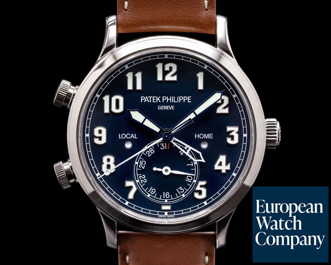 Image of Patek Philippe Calatrava 5524G Pilot Travel Time 18k White Gold 2019