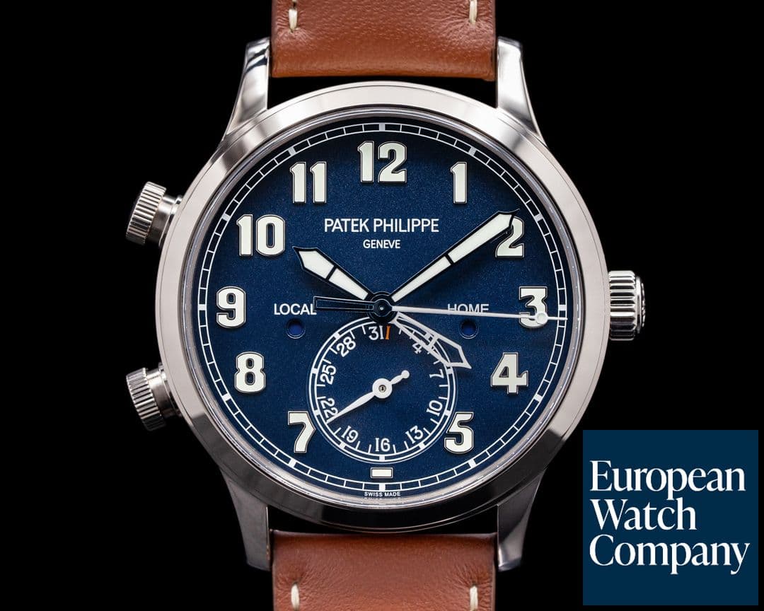 Image of Patek Philippe Calatrava 5524G Pilot Travel Time 18k White Gold 