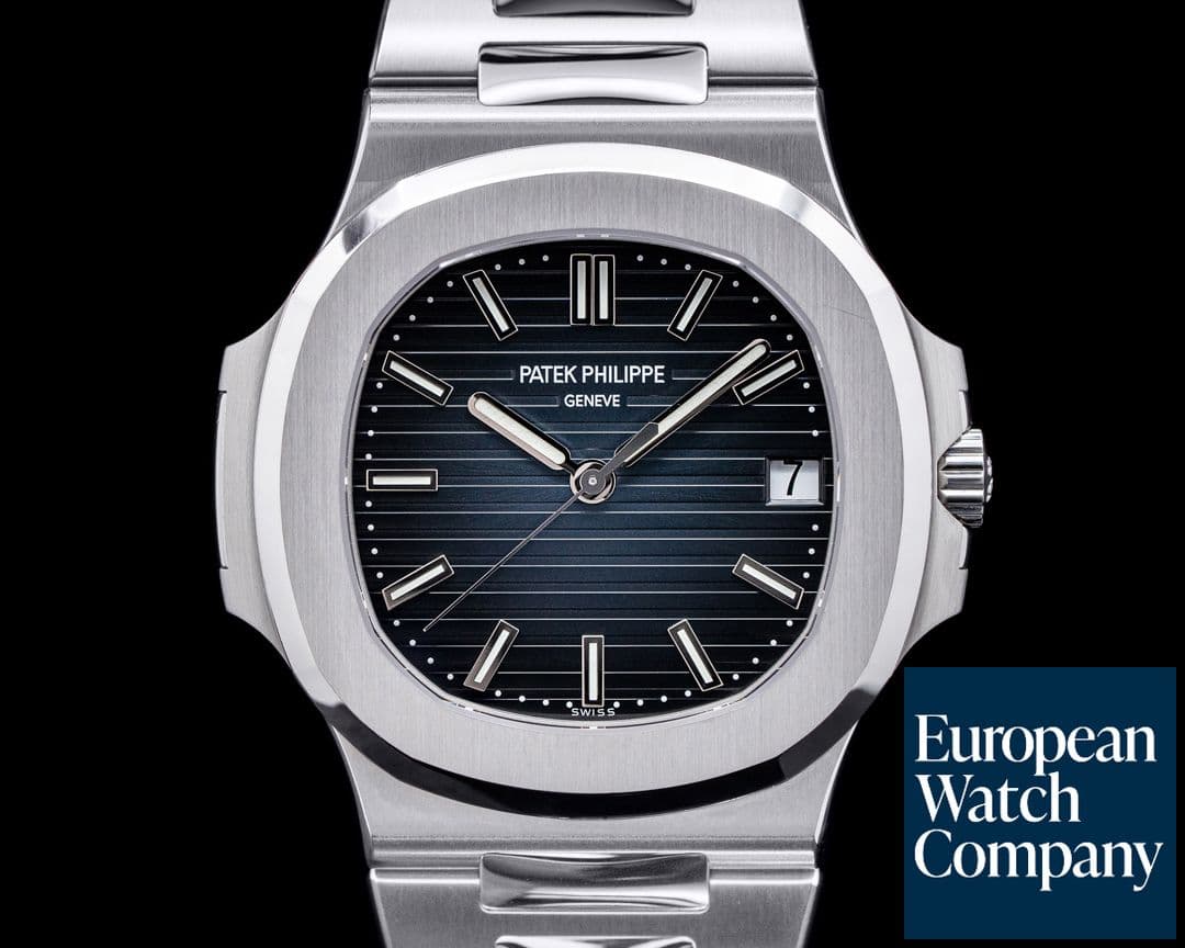Image of Patek Philippe Jumbo Nautilus Blue Dial SS 2018 FULL SET 