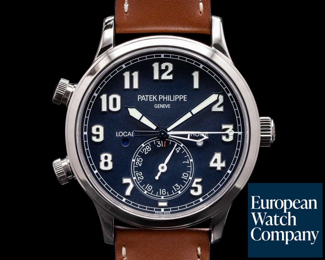 Image of Patek Philippe Calatrava 5524G Pilot Travel Time 18k White Gold 