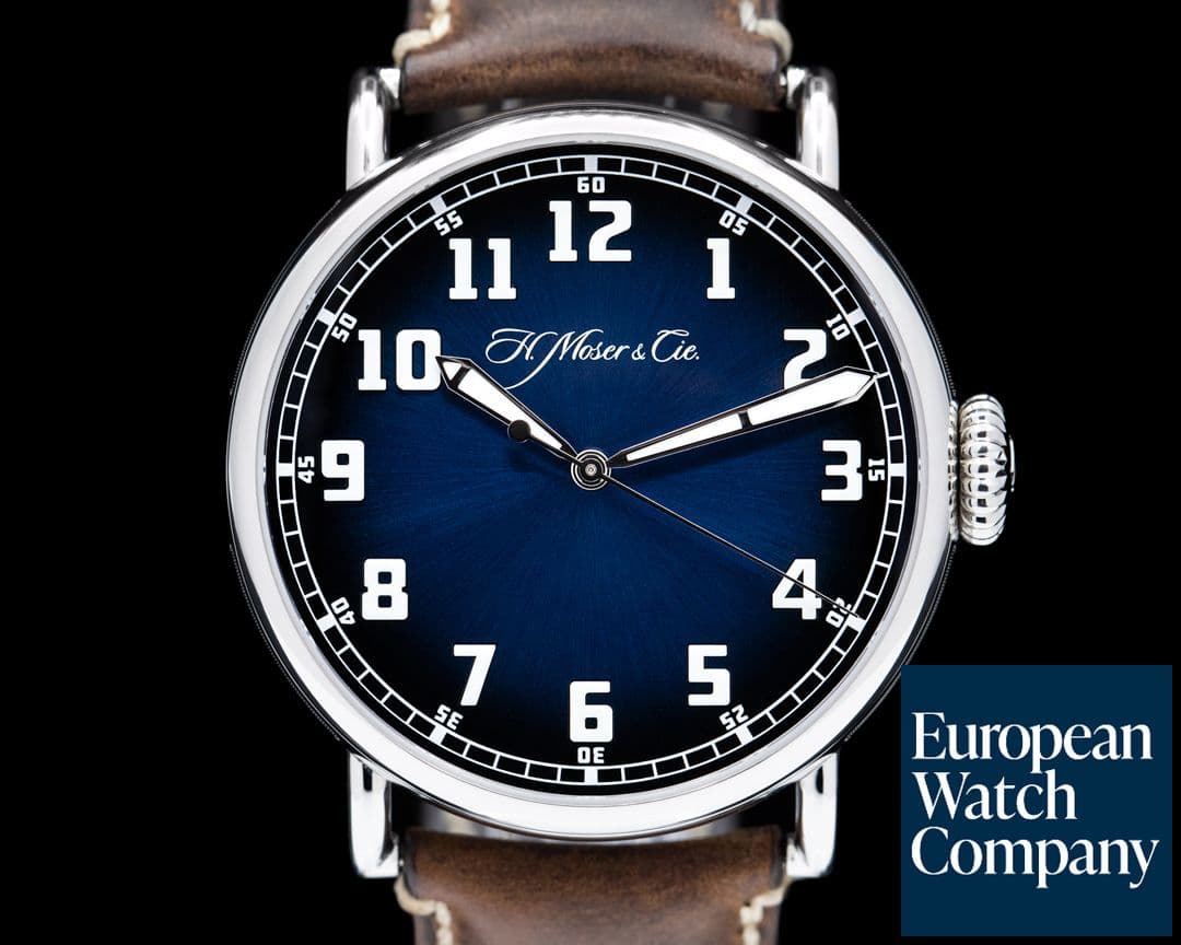Image of H. Moser and Cie. Heritage Pilot Center Seconds Funky Blue Dial