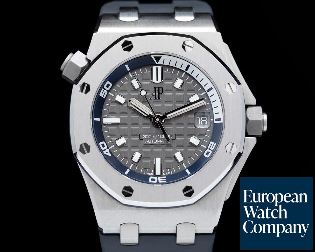 Image of Audemars Piguet Royal Oak Offshore 15720ST Diver Grey Dial