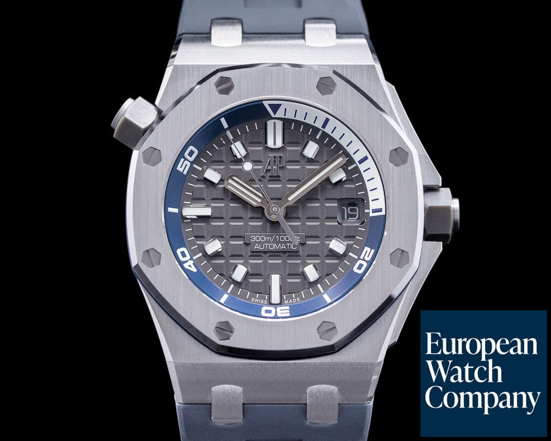 Image of Audemars Piguet Royal Oak Offshore 15720ST Diver Grey Dial UNWORN