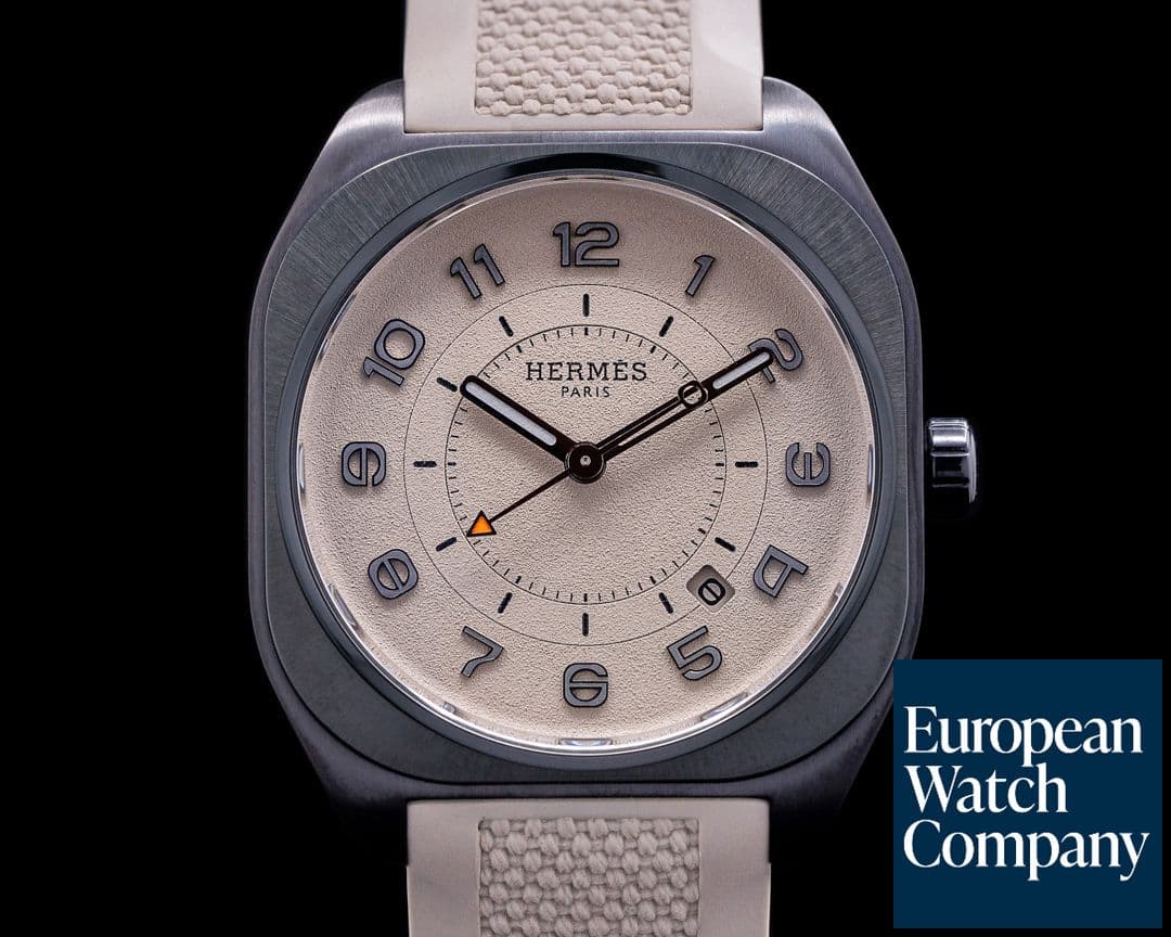 Image of Hermes Hermes H08 Limited for HODINKEE Titanium / Ceramic