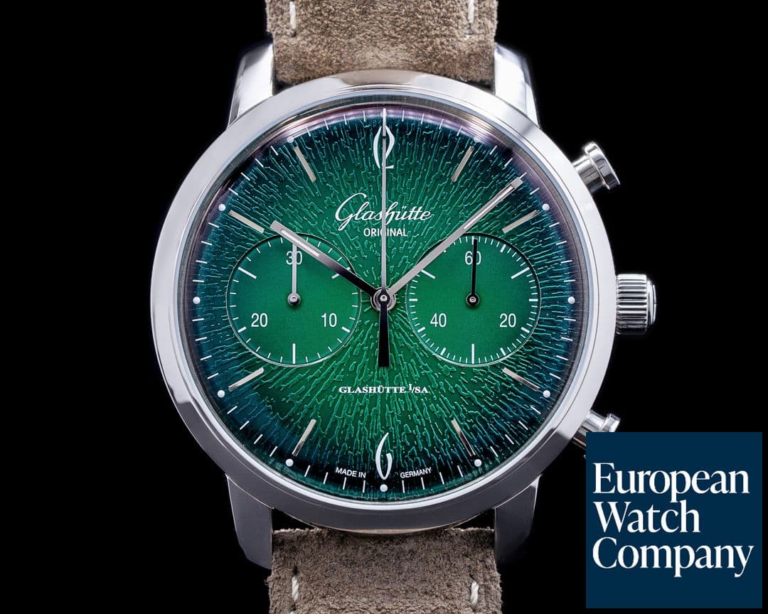 Image of Glashutte Original Senator Sixties Chronograph green dial