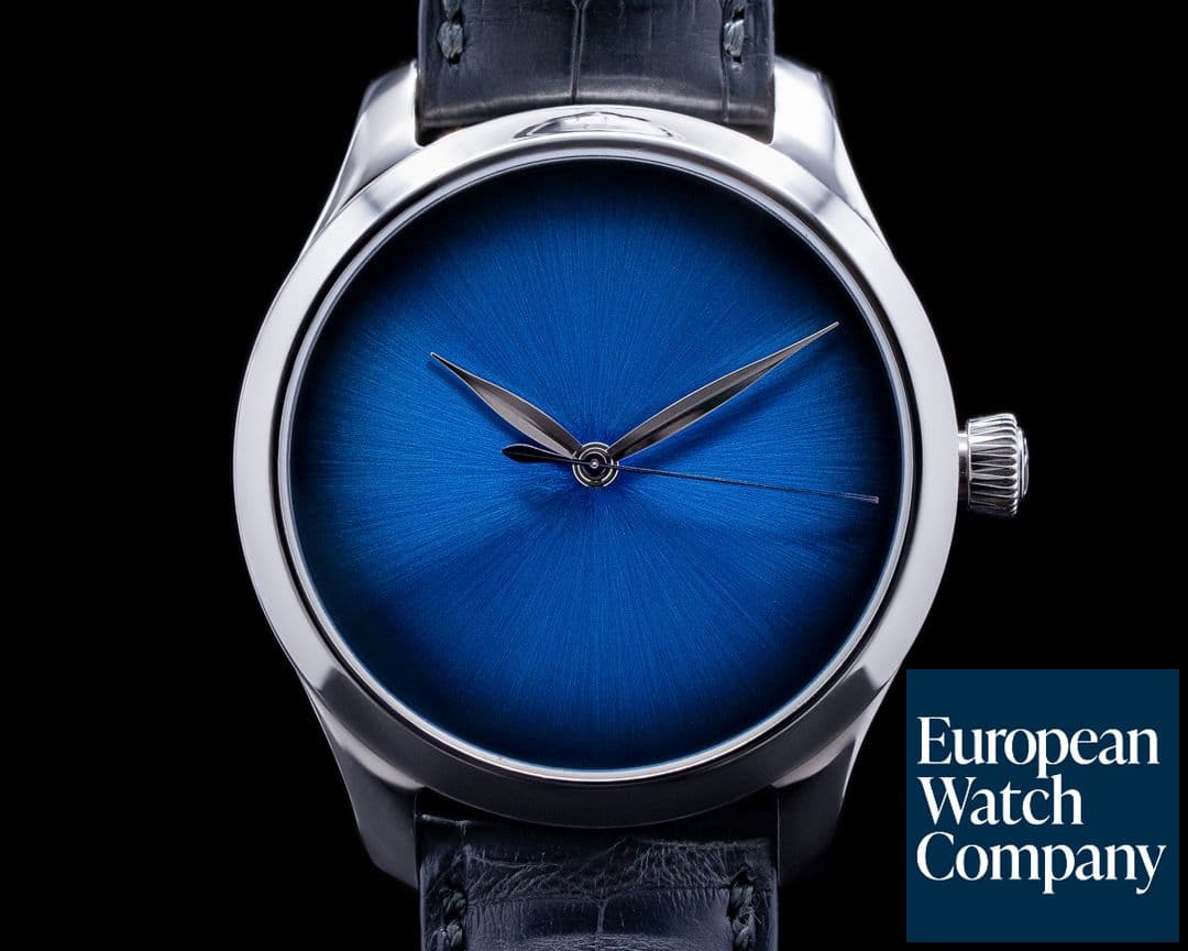 Image of H. Moser and Cie. Endeavour Centre Seconds Funky Blue Fume Dial SS LIMITED