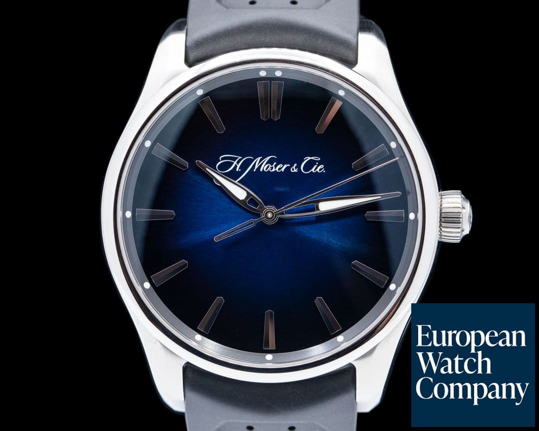 Image of H. Moser and Cie. Pioneer Centre Seconds SS Blue Fume Dial