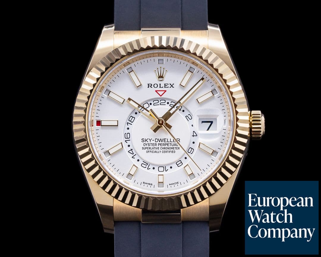 Image of Rolex Sky Dweller 326238 Silver Dial 18k Yellow Gold / OysterFlex 2021