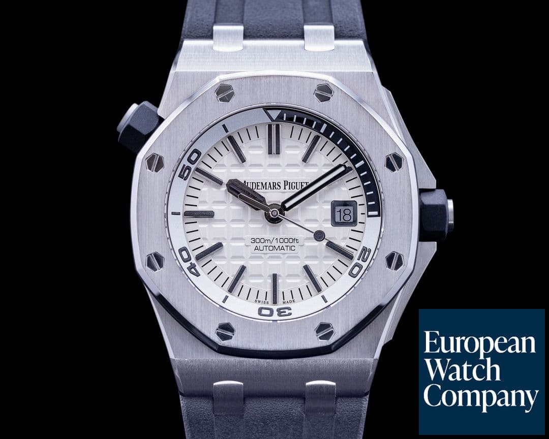 Image of Audemars Piguet Royal Oak Offshore 15710ST Diver White Dial 