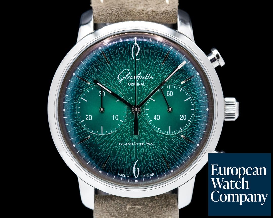 Image of Glashutte Original Senator Sixties Chronograph green dial