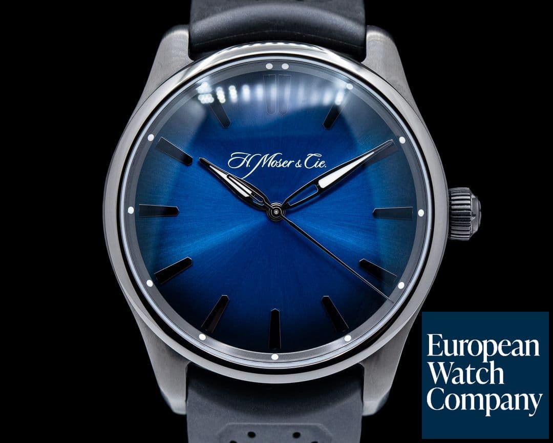 Image of H. Moser and Cie. Pioneer Center Seconds SS Funky Blue Flume 2020