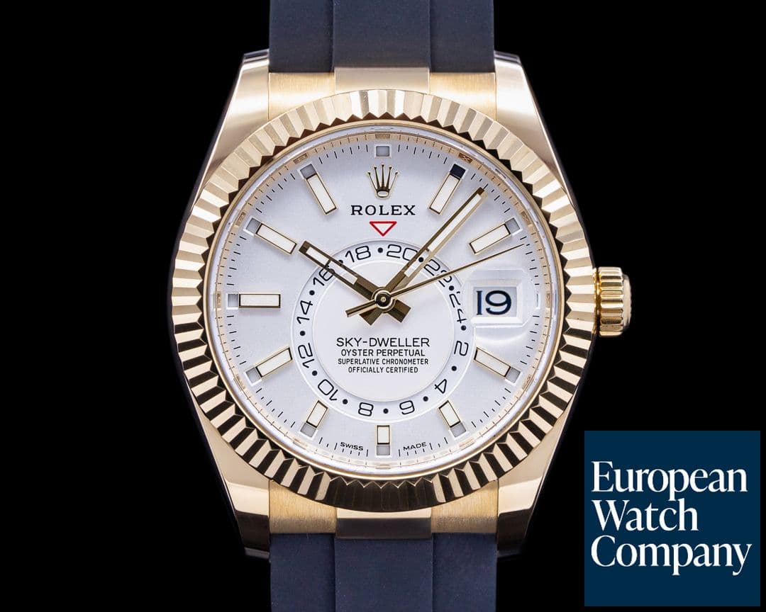 Image of Rolex Sky Dweller 326238 Silver Dial 18k Yellow Gold / OysterFlex 2021