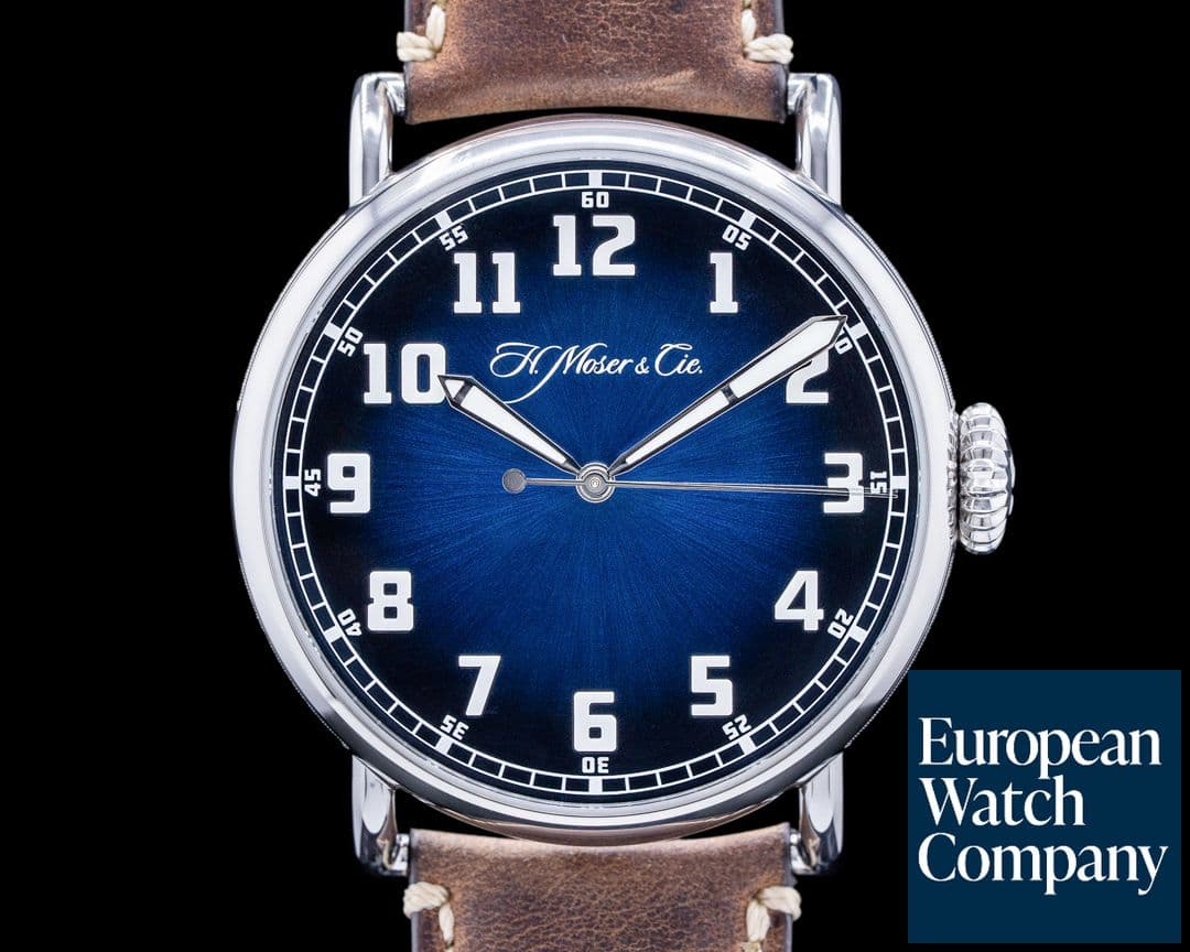 Image of H. Moser and Cie. Heritage Pilot Center Seconds Funky Blue Dial