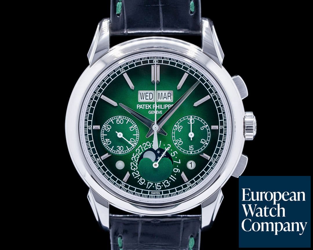 Image of Patek Philippe 5270P Perpetual Calendar Chronograph Platinum GREEN UNWORN