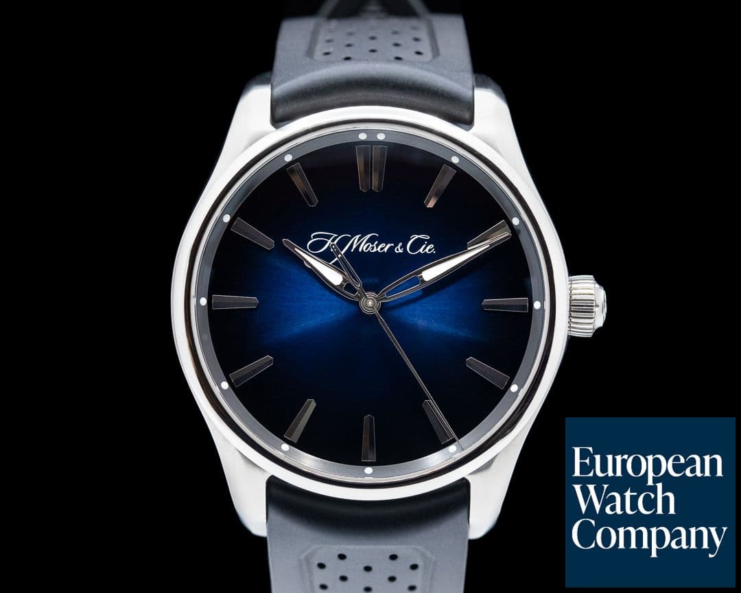 Image of H. Moser and Cie. Pioneer Centre Seconds SS Blue Fume Dial