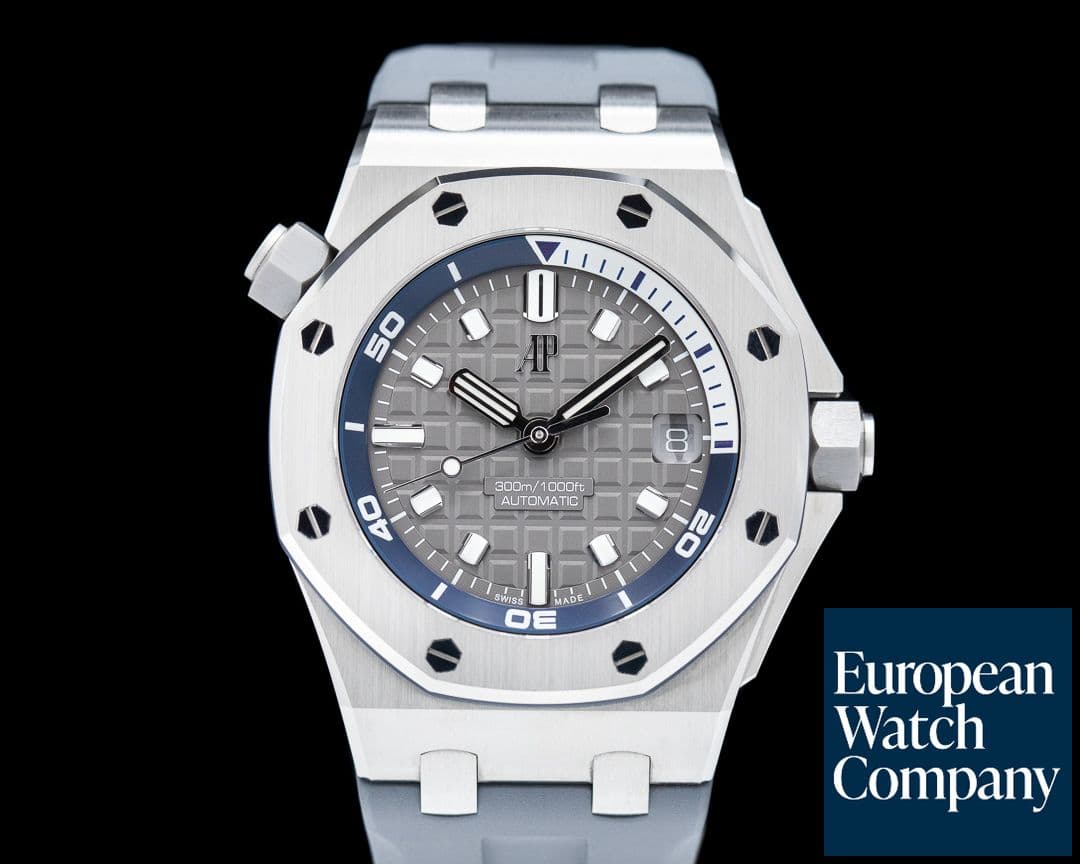Image of Audemars Piguet Royal Oak Offshore 15720ST Diver Grey Dial
