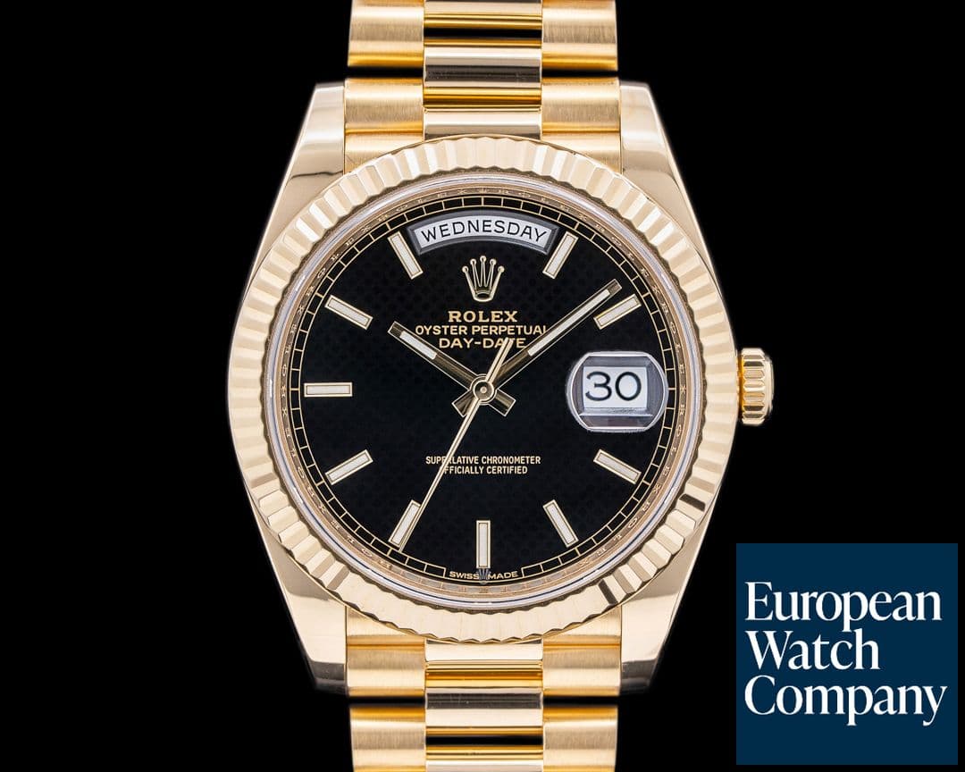Image of Rolex Day Date Presidential Black Motif Dial / Yellow Gold 40MM 