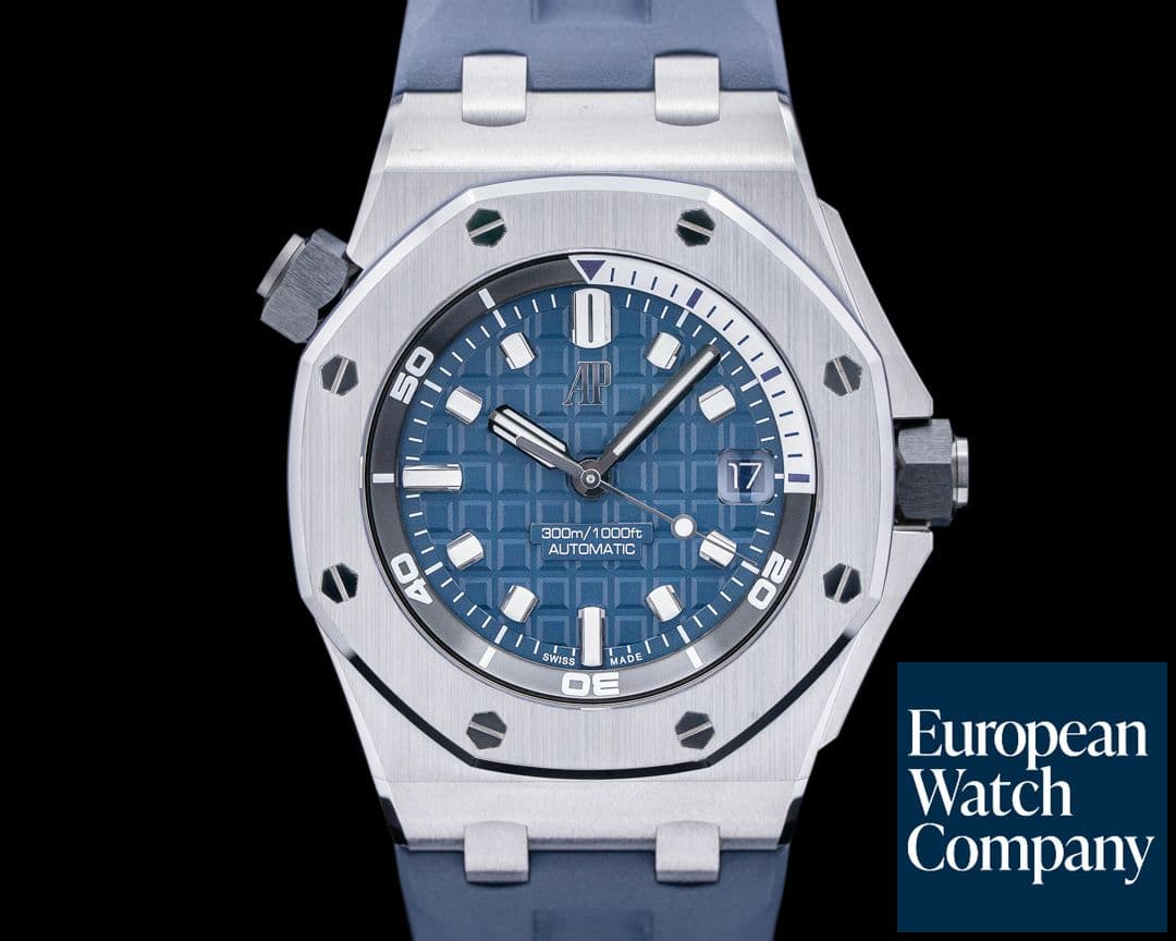 Image of Audemars Piguet Royal Oak Offshore 15720ST Diver Blue Dial