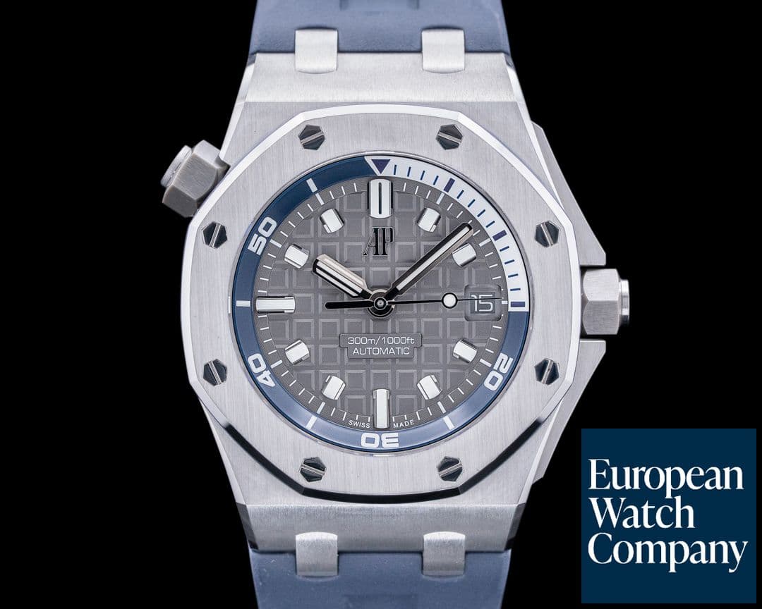 Image of Audemars Piguet Royal Oak Offshore 15720ST Diver Grey Dial