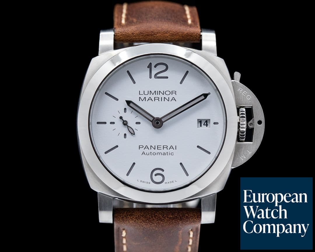 Image of Panerai Luminor Marina Quaranta Stainless Steel 40mm White Dial