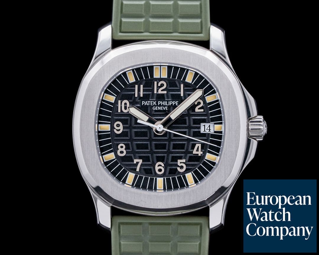 Image of Patek Philippe Aquanaut 5064A Mid Size Quartz SS / Rubber
