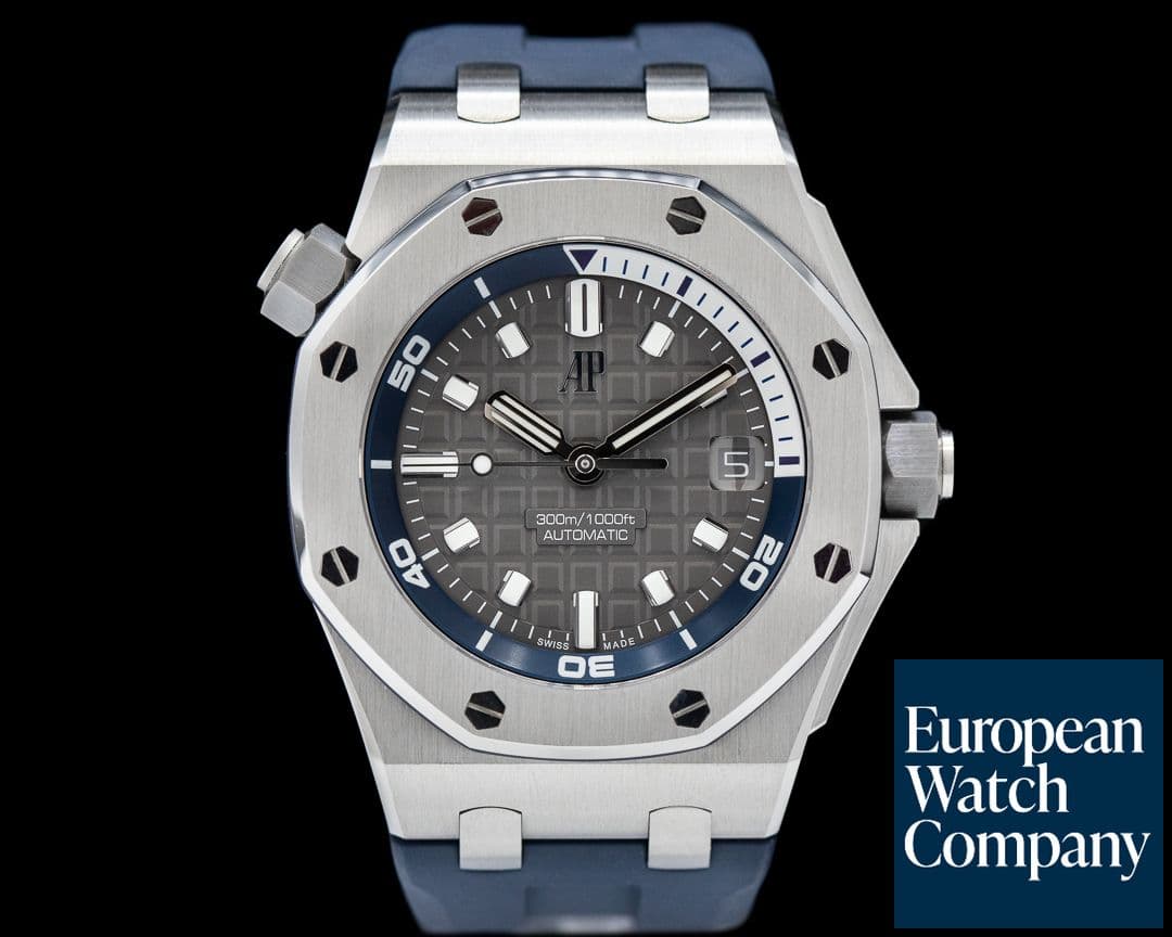Image of Audemars Piguet Royal Oak Offshore 15720ST Diver Grey Dial