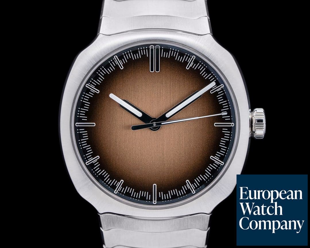 Image of H. Moser and Cie. Moser Streamliner Centre Seconds Smoked Salmon Dial