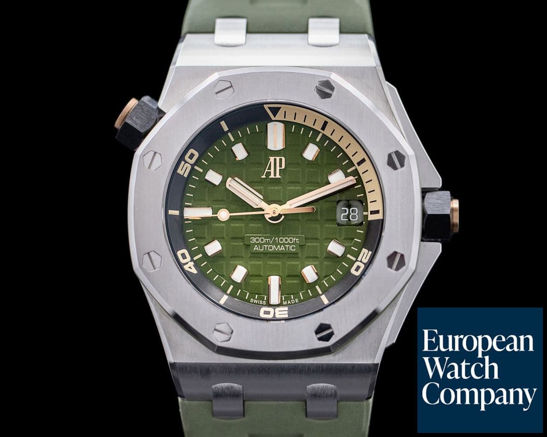 Image of Audemars Piguet Royal Oak Offshore 15720ST Diver Green Dial