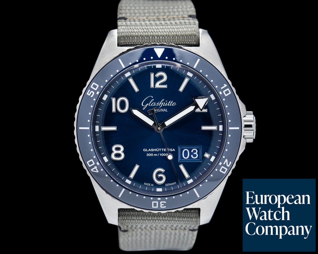 Image of Glashutte Original SeaQ Panorama Date Blue Dial SS 