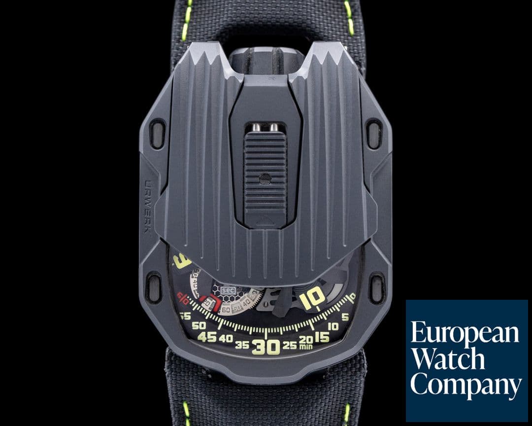 Image of URWERK UR-105CT STREAMLINER Manual Wind Limited Edition