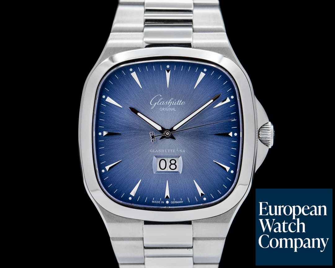 Image of Glashutte Original Senator Seventies Panorama Date SS Blue