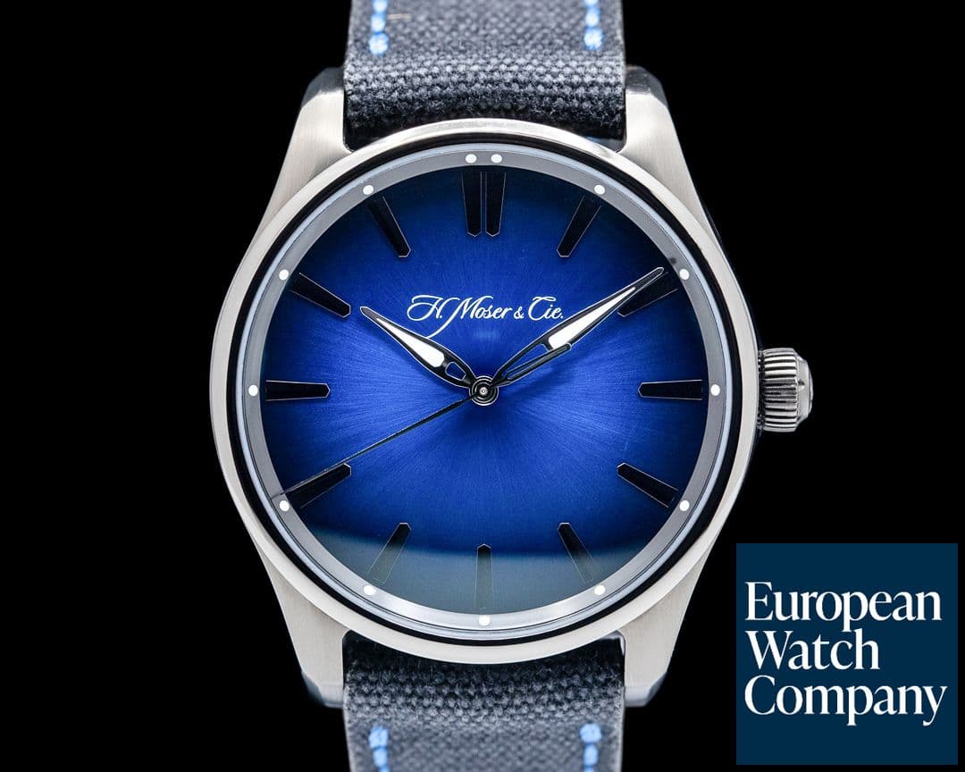 Image of H. Moser and Cie. Pioneer Center Seconds SS Funky Blue Fume