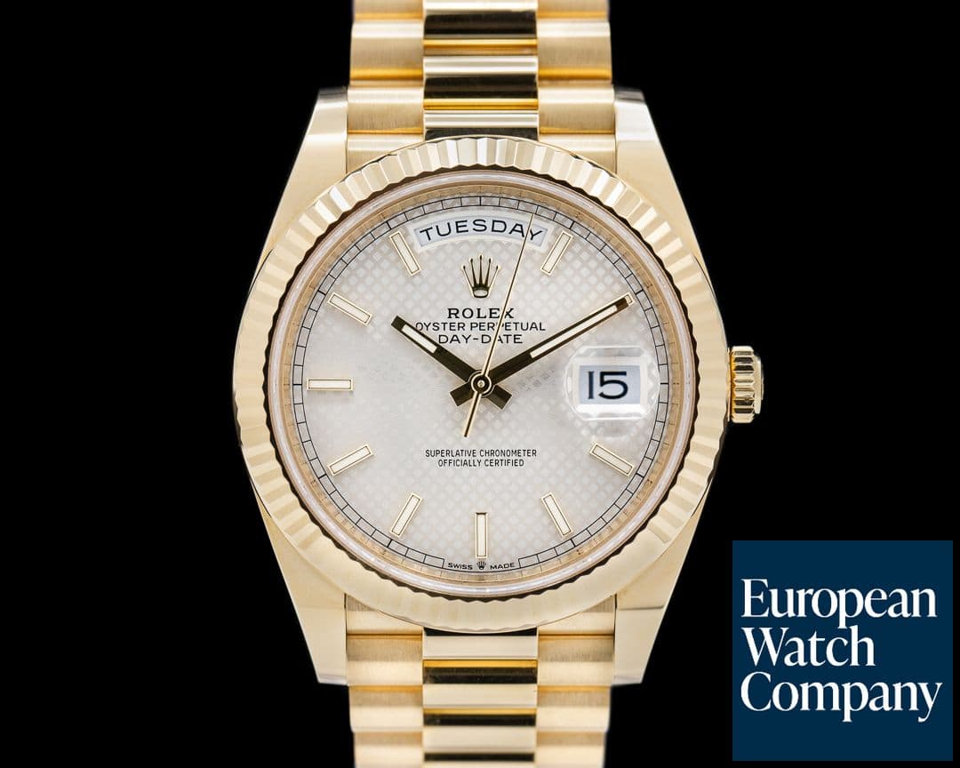 Image of Rolex Day Date Presidential Silver Motif Dial / Yellow Gold 40MM 